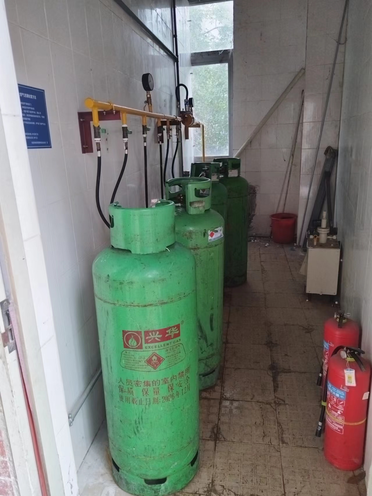 索富通燃?xì)鈭?bào)警器安裝于廣東省計(jì)量科學(xué)研究院東莞計(jì)量院(圖2)